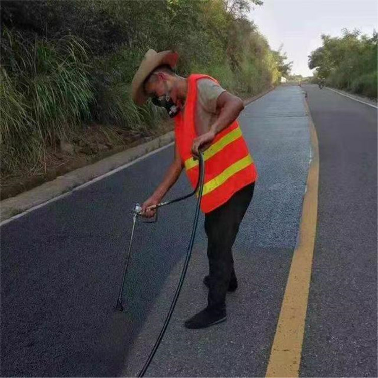 宝鸡 彩色防滑路面的底涂是保障路面附着力